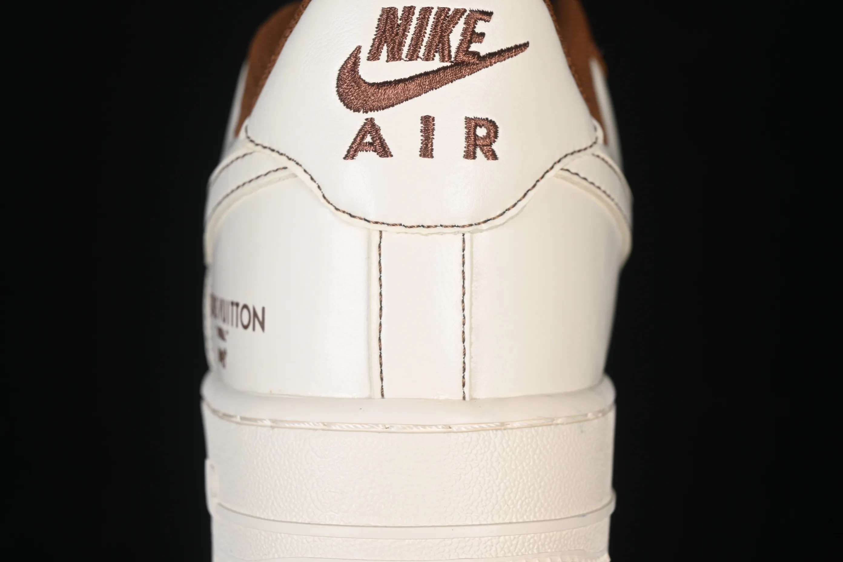 All categories Nk Air Force 1 Air Force series Nk Air Force 1 Low Air Force low top Nike Air Force 1'07 Low joint milk white coffee brown Air Force 1 low top casual sneakers IH1817-800